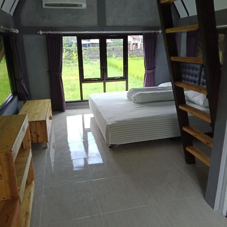 Joglopari Guesthouse Room 2 Bukan Untuk Pasangan Non Pasutri Tjepit Exterior foto