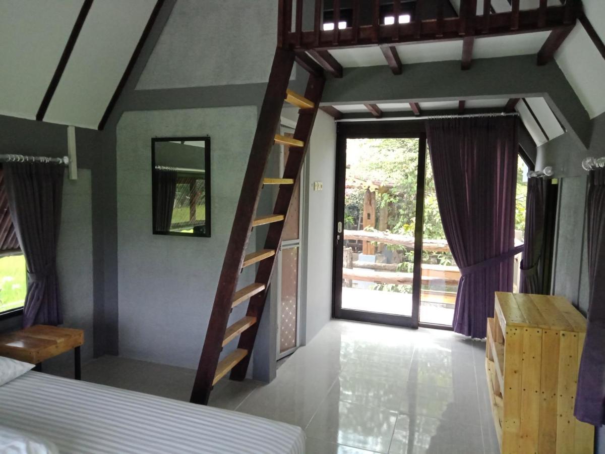 Joglopari Guesthouse Room 2 Bukan Untuk Pasangan Non Pasutri Tjepit Exterior foto